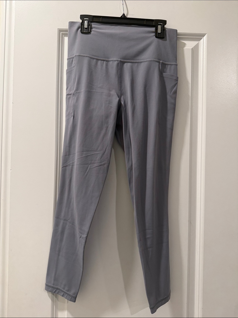 Athleta Salutation Stash 7/8 Tight- Grey